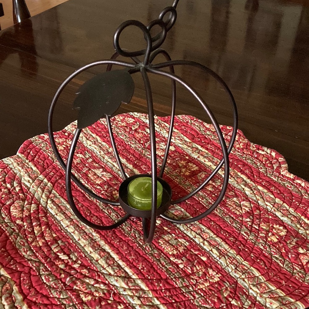 Pumpkin tea light holder